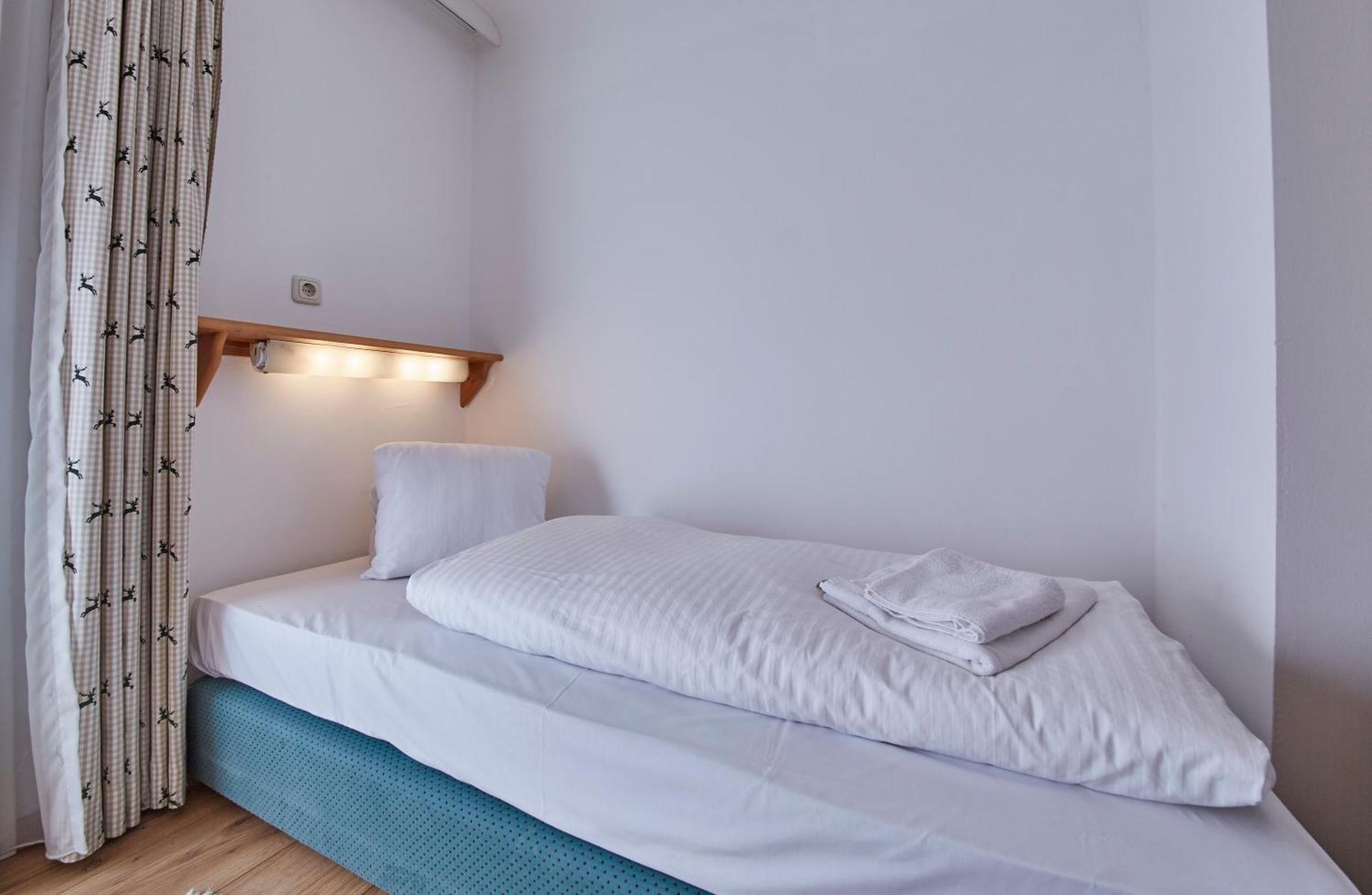 Townhouse Appartements Saalbach Zimmer foto
